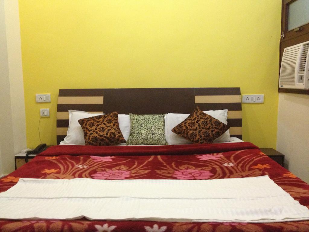 Hotel Shreeji Inn Haridwār Zimmer foto